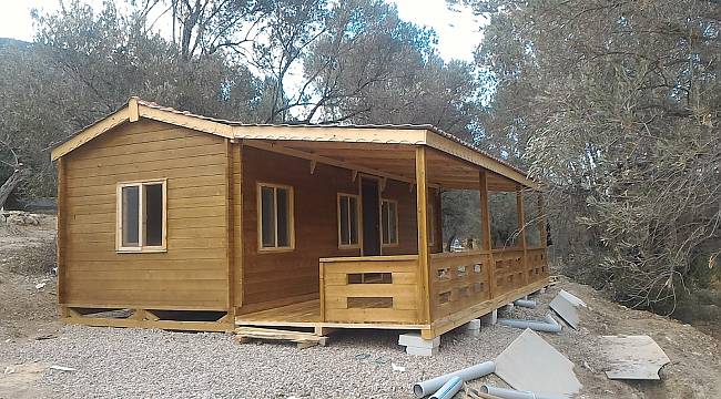 Rusya�nın Gönlünden Ahşap Ev Koptu Aktüel