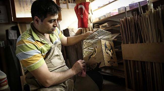 17 Ülkeye Ahşap Kuş Kafesi Gönderiyor