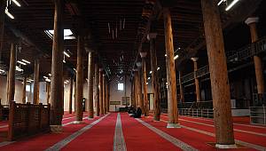 Ahşap Direkli Cami Yıllara Meydan Okuyor