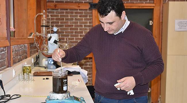 Ahşap Ürünleri Çay Boyasıyla Renklenecek