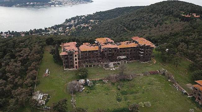 Büyükada'daki Ahşap Bina Restorasyon Oluyor