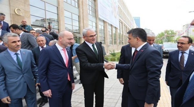 Türkiye Ormancılık Sektörü Buluşması (TORSEB) Etkinlikleri Başladı