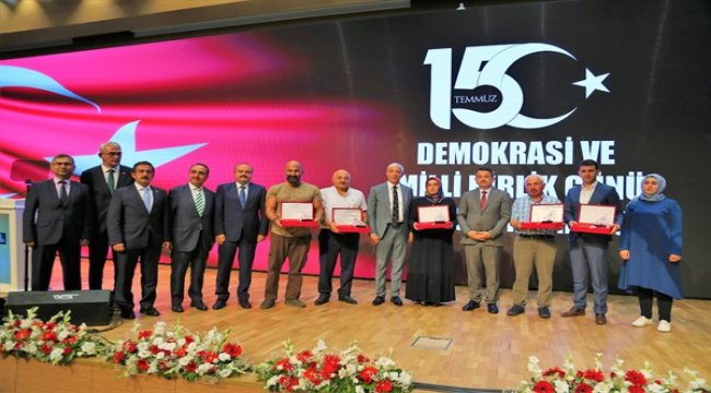 “15 Temmuz Demokrasi ve Milli Birlik Günü Anma Konferansı” Yoğun Katılımla Gerçekleşti