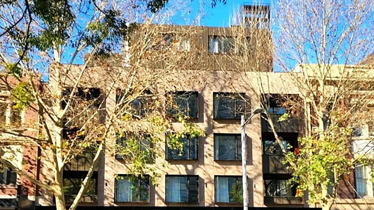 Sydney'in ilk prefabrik ahşap oteli rekor fiyata satıldı