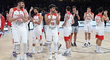 12 Dev Adam, Letonya deplasmanında