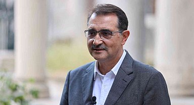 Bakan Dönmez'den II. Abdülhamid Han Türbesi'ne anlamlı ziyaret