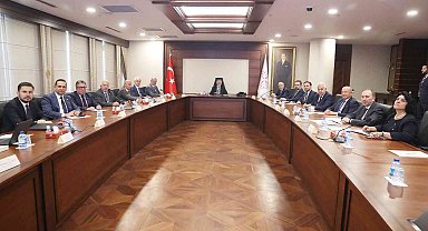 Bakan Nebati: "Türkiye vazgeçilemeyecek bir üretim merkezidir"