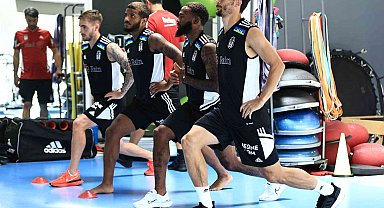 Beşiktaş, Fatih Karagümrük maçı hazırlıklarını çift idmanla sürdürdü