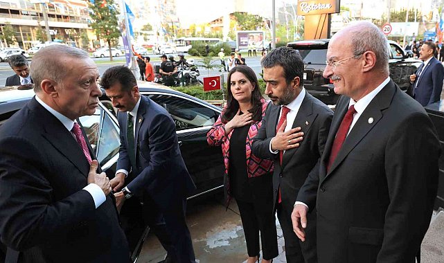 Cumhurbaşkanı Erdoğan: "Kutlu mücadeleyi 2023 seçimlerini kazanarak inşallah taçlandıracağız"