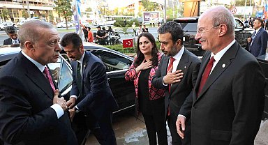 Cumhurbaşkanı Erdoğan: "Kutlu mücadeleyi 2023 seçimlerini kazanarak inşallah taçlandıracağız"