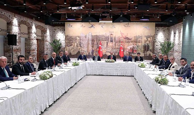 Cumhurbaşkanı Erdoğan, TİM Başkanı ve yönetim kurulu üyelerini kabul etti