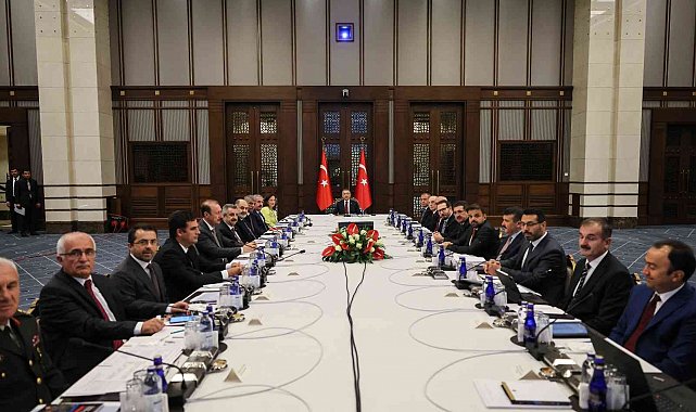 Cumhurbaşkanı Yardımcısı Oktay: "2023 yılı metaverse entegrasyonunda üst seviyelere çıktığımız yıl olacak"