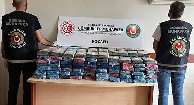 Gümrük Muhafaza ekipleri 226,9 kg esrar ile 246,8 kg kokain ele geçirdi
