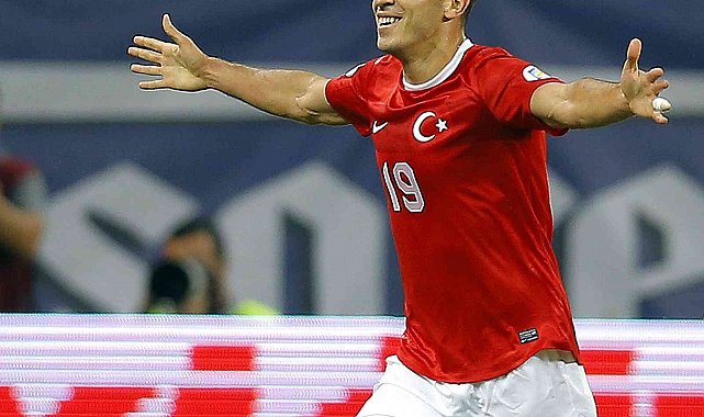Mevlüt Erdinç futbola veda etti