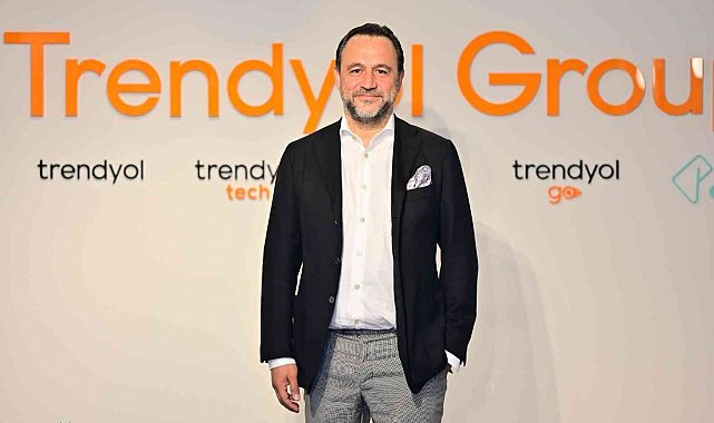 Refik Anadol'un 'Makine Hatıraları: Uzay' sergisi TEKNOFEST'te