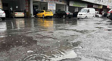 Selde kalan araçların masrafı cep yakıyor
