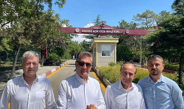 Siyasilerin muhatabı siyasilerdir, devlet memurları değildir