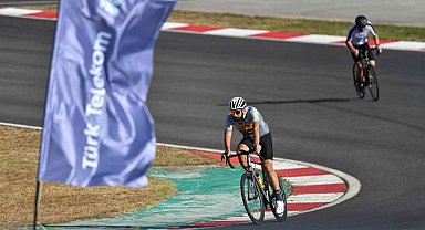 Türk Telekom İstanbul 24 Saat Boostrace'te pedallar kupa için dönecek