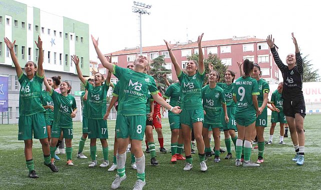 U17 Genç Kızlar Zafer Kupası finalinde Altın Lig Kupası'nı Ümraniye Dudulluspor kazandı