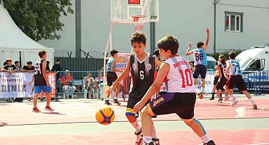 Ümraniye'de 3x3 Sokak Basketbolu Turnuvası nefes kesti