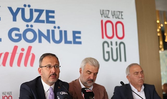 Bakan Kasapoğlu Fatih'te vatandaşlarla bir araya geldi