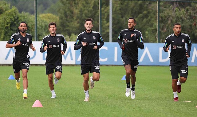 Beşiktaş, Fenerbahçe maçı hazırlıklarına başladı