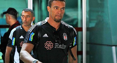 Beşiktaş kafilesini taşıyan uçak Başkent'e indi