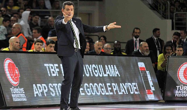 Cumhurbaşkanlığı Kupası'nda Fenerbahçe Başantrenörü İtudis'in çıldırdığı anlar