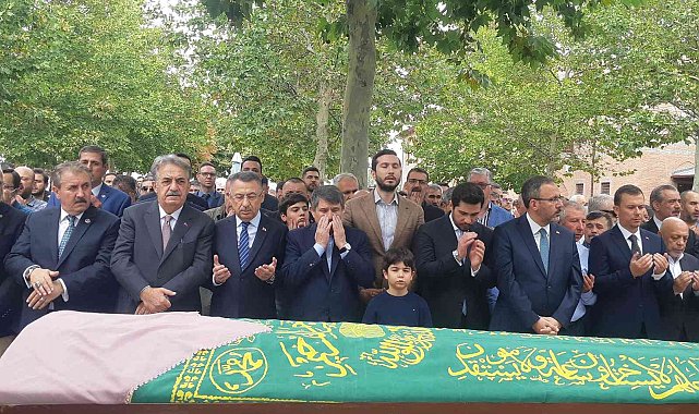 Tanrıverdi'nin eşi son yolculuğuna uğurlandı