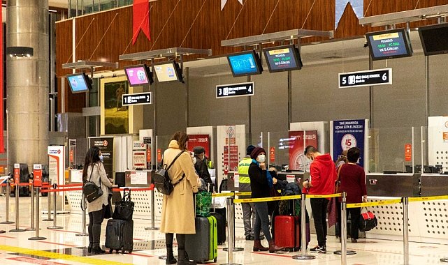 Havalimanlarında 8 ayda 118,5 milyondan fazla yolcu ağırlandı