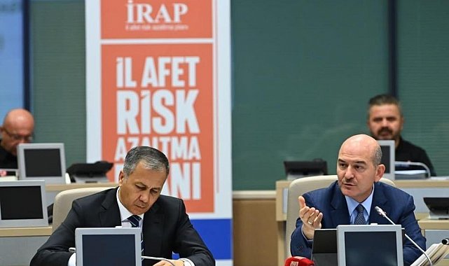 İçişleri Bakanı Soylu: "Faruk Özer'in önümüzdeki mahkemelerinden sonra iade edilmelerini bekliyoruz"