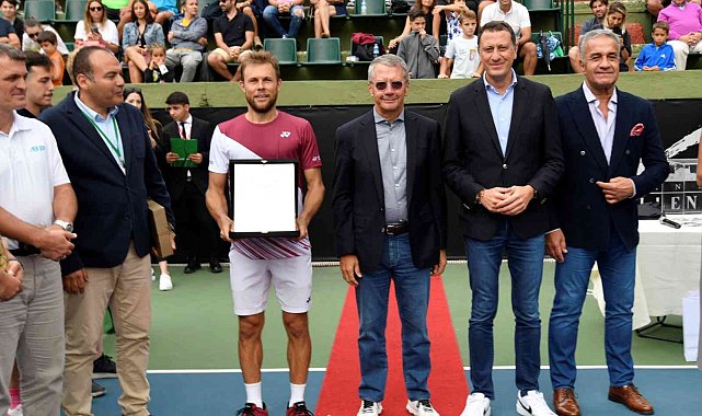 İstanbul Challenger Tenis Turnuvası şampiyonu Radu Albot oldu