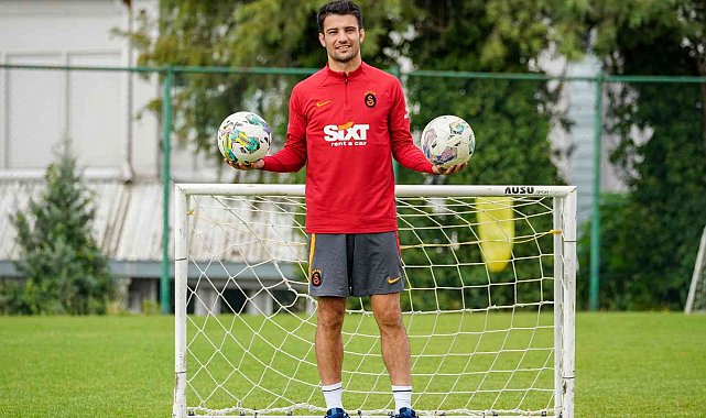 Leo Dubois: "Galatasaray'a oynamaya ve şampiyonluk kazanmak için geldim"