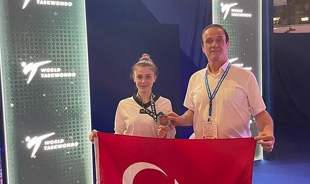 Merve Dinçel'den gümüş madalya