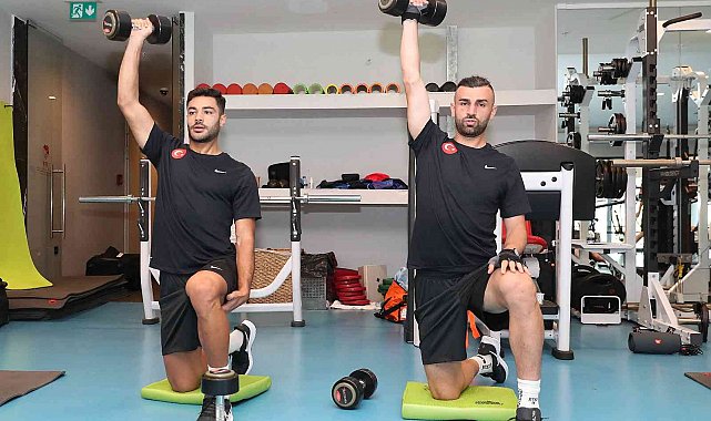 Milliler salonda çalıştı