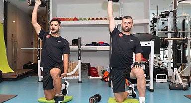 Milliler salonda çalıştı
