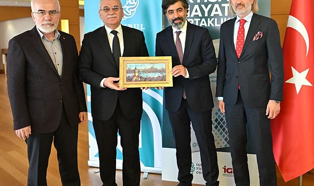 Türkiye'deki iş ortaklıklarının incelendiği 'İktisadi Hayatta Ortaklıklar' kitabı yayımlandı