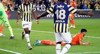 Valencia, gol sayısını 7'ye yükseltti