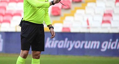 Beşiktaş - Ümraniyespor maçının VAR hakemi Mustafa Öğretmenoğlu