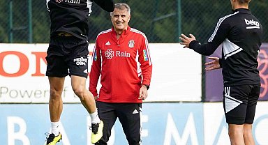 Beşiktaş'ta neşeli antrenman