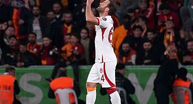 Juan Mata'nın ilk gol sevinci
