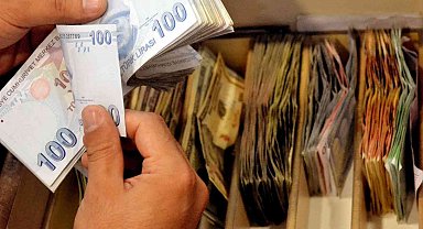 Merkez'in faiz oranı vatandaşa yansımadı, bankacılık sektörü kârını 5'e katladı