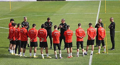 A Milli Futbol Takımı, Çekya maçının hazırlıklarına başladı