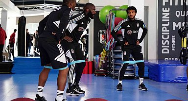 Beşiktaş salonda çalıştı