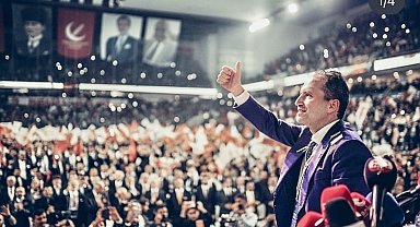 Fatih Erbakan'dan, TV5'e FETÖ'cü Hakan Şükür tepkisi