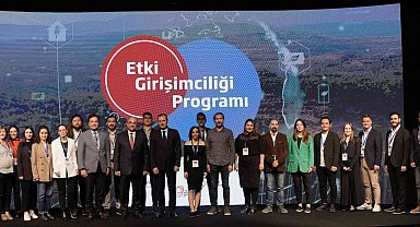 Vehbi Koç Vakfı ve Türkiye İş Bankası'nın Etki Girişimciliği Programı mezunlarını verdi