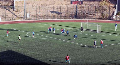 Yenimahalle Belediyespor, galibiyete doymuyor