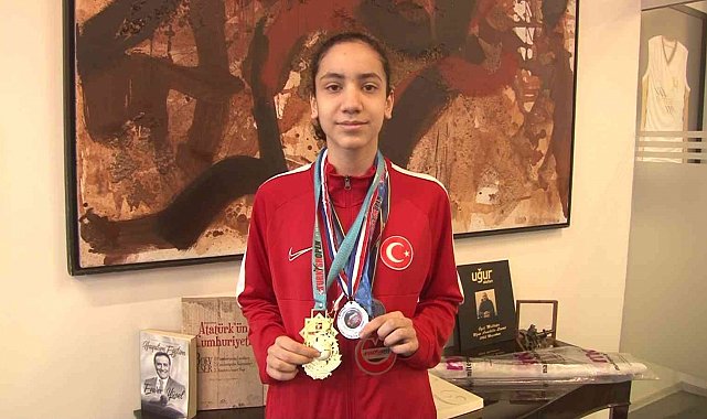 23. Balkan Tekvando Şampiyonası'nda ikinci olan Sıla Irmak Uzunçavdar'a okulunda özel program