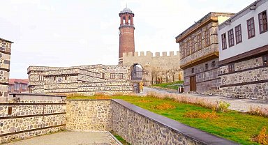 Bakan Kurum'dan Erzurum Kent Meydanı çalışmalarıyla ilgili paylaşım