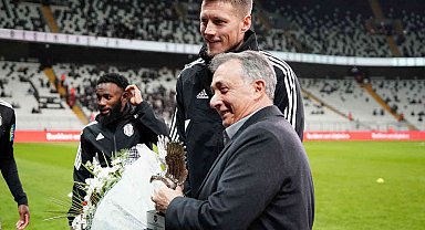 Beşiktaş, Dünya Kupası'nda forma giyen isimlere plaket verdi